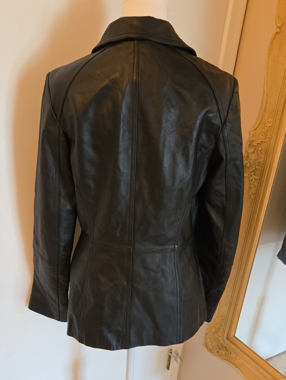 Danier Black Leather Jacket XS - Picture 3 of 11